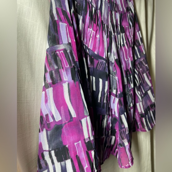 Skirt - Picture 3 of 3